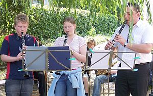 Holzbl&auml;sersch&uuml;ler mit Ivo Igaunis in Unewatt 2006
