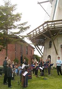 `Pa&acute;s Brass Band` aus Wallsb&uuml;ll gibt seinen Einstand beim `Klingenden Unewatt 2008`